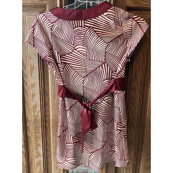 VTG Julia Margaret Women's Red & White Empire Geometric Satin Tunic Blouse Sz M - Picture 5 of 7